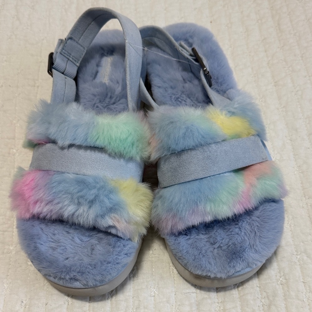 Koolaburra x UGG Fluffy Slippers - Blue and Multicolor